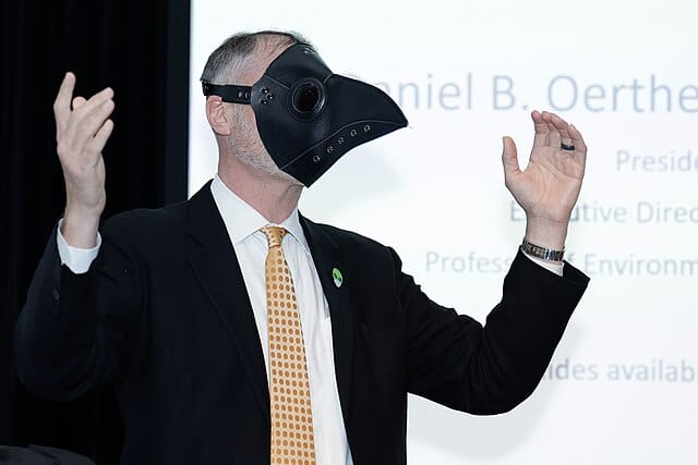 Trump Doctor: “100% Human”