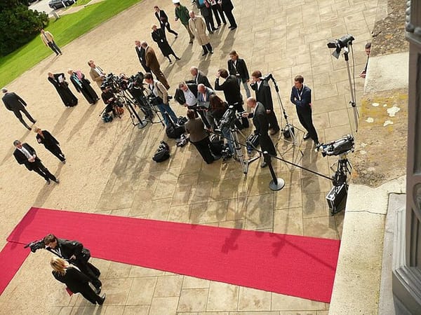 Intern Mistakenly Rolls Out Shag Red Carpet; Sex Ensues